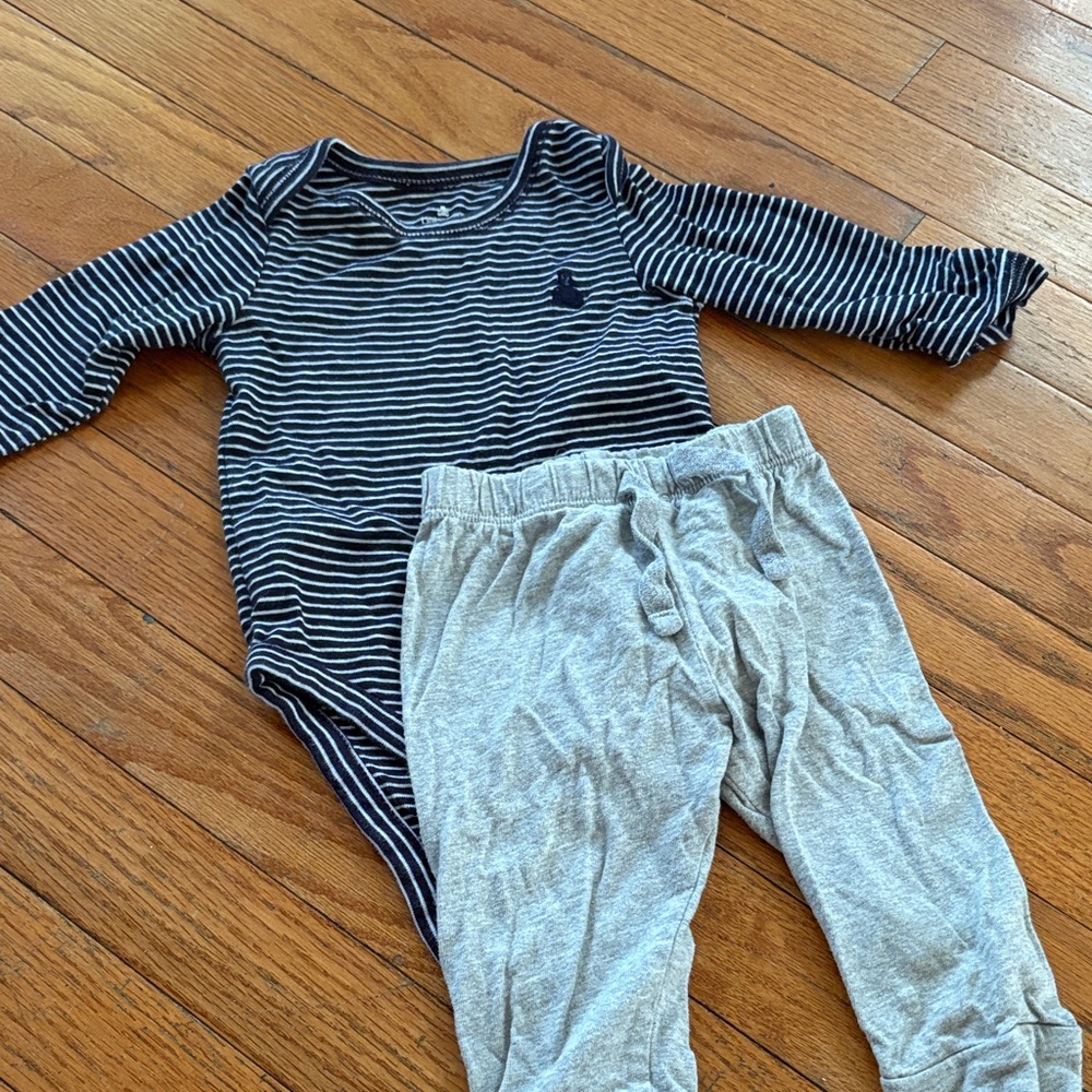 Baby Gap Outfit💙🤍